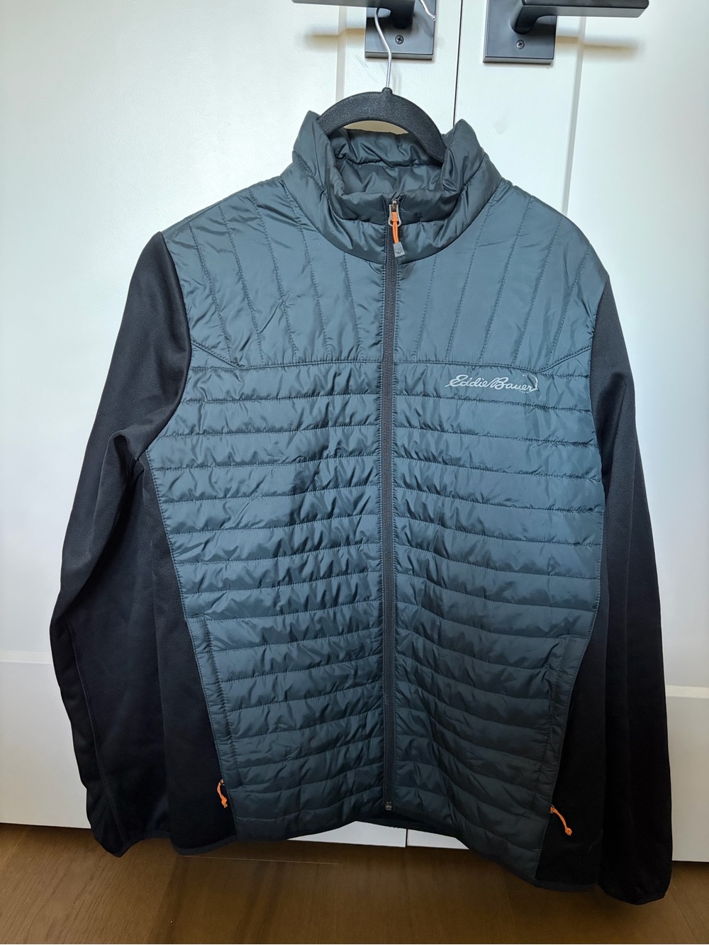 Eddie Bauer Men’s Emberlite Hybrid Jacket
